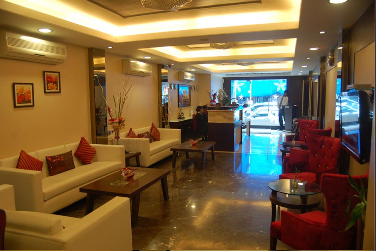Haredia Hotel Mumbai Bagian luar foto
